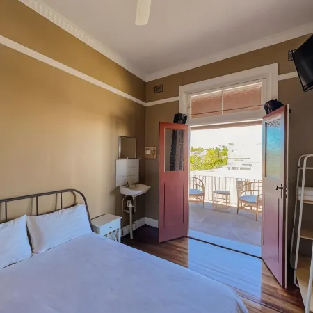Commercial Hotel Bega