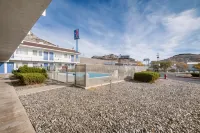 Motel 6 Wendover, UT - Pools