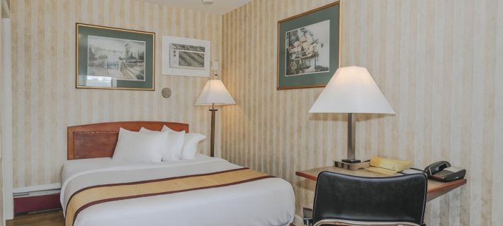 Canadas Best Value Inn Chinook Station Hotele w: Calgary