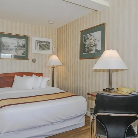 Canadas Best Value Inn Chinook Station