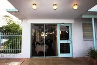 Beaumaris Bay Motel Hotels in Highett