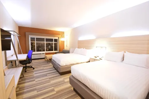 Holiday Inn Express & Suites Toledo West