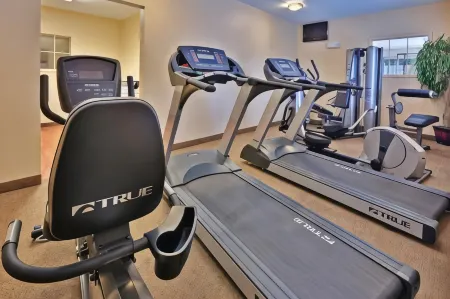 Candlewood Suites Olive Branch (Memphis Area) Отели рядом с достопримечательностью «Pink Coconut Boutique»