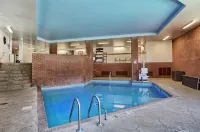 Omni Charlottesville Hotel - Pools