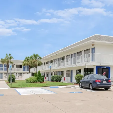Motel 6 Gulfport, MS – Airport
