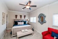 Luxurious condo minutes from Ole Miss & the Square