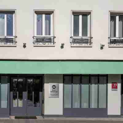Best Western Rives de Paris la Defense Hotel Exterior