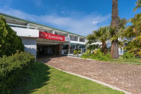 Econo Lodge Rivervale Отели рядом со станцией Burswood Station