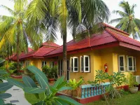 Palm Village Hotel dekat Museum Kerang Phuket