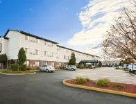 Super 8 by Wyndham Milwaukee Airport Hotels in Milwaukee