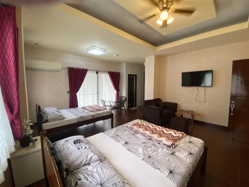 Minshukukcs Hotel and Restaurant