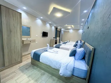 Pulse Pyramids Hotel Отели в г. Qesm Boulaq Ad Dakrour