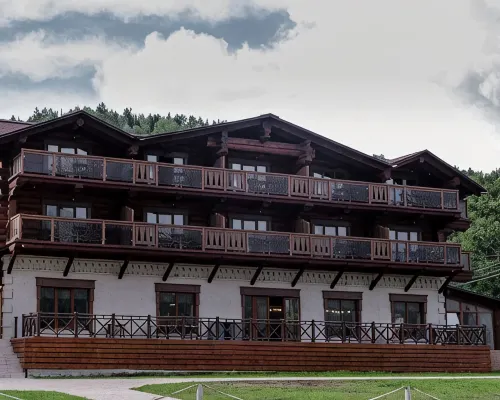 Tayga&Ozero Hotel Hotels in Artybash