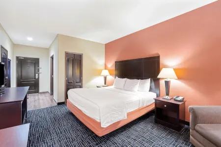 La Quinta Inn & Suites by Wyndham McAlester