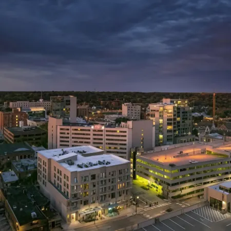 Hilton Garden Inn Iowa City Downtown University Отели в г. Johnson County