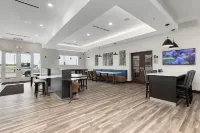 Holiday Inn Express Kansas City North – Parkville Hotel a Lansing