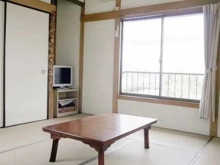 Minshuku Hayashi Отели рядом со станцией Станция Ава-Камогава JR