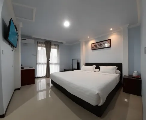 Hotel Butik Cafe & Resto Pesona Osing Hotels in Glenmore