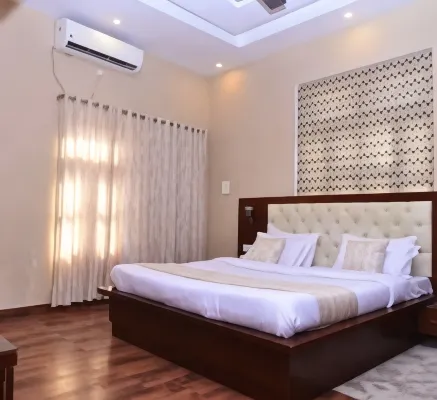 Hotel Signature Villa Hotels in Murthal