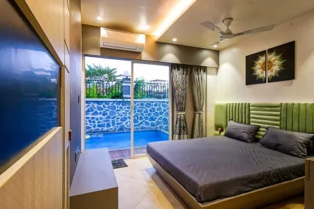 Escape to Tranquility: Discover the Serenity of a Luxurious 3BHK Villa, Lonavala Отели в г. Керванд