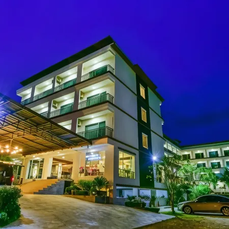 Southgate Residence Hotel