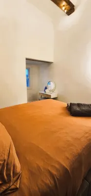 Luxe Barn • Hot tub • Pond • Pet Friendly • Firewood