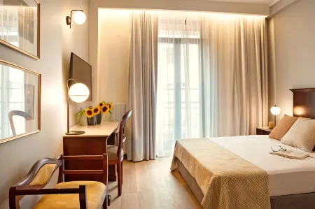 Zeus Essence Bucharest Venezia