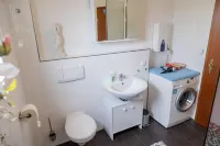 Moderne Ferienwohnung mit Terasse Hotels in Wald-Michelbach