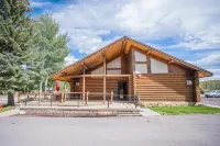 Daniels Summit Lodge