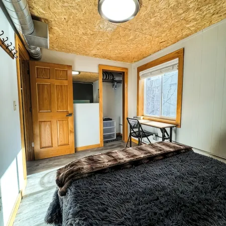 MY FLAT! Industrial 3 Bd with outdoor space!