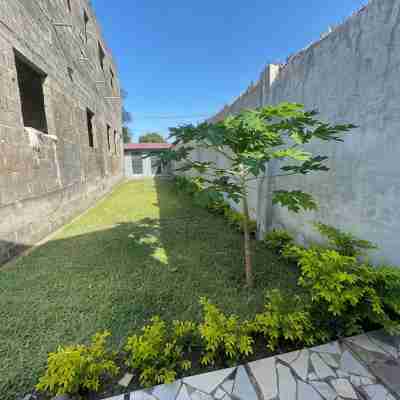A 2018 built, two bedroom, bungalow for short or long term stay Hotel Exterior