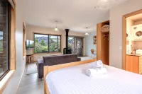 Freycinet Stone Studio 6