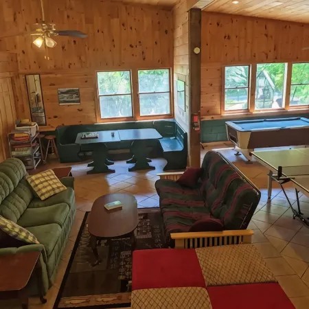 Lake George Diamond Point 3 Bed / 2 Ba two story Cabin