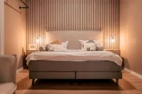 Luga Homes - Augustusplatz - Apartments