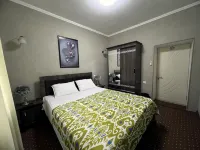 Status House - 3-Star