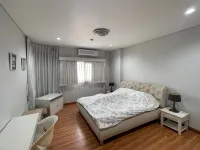 Palmspring Apartment