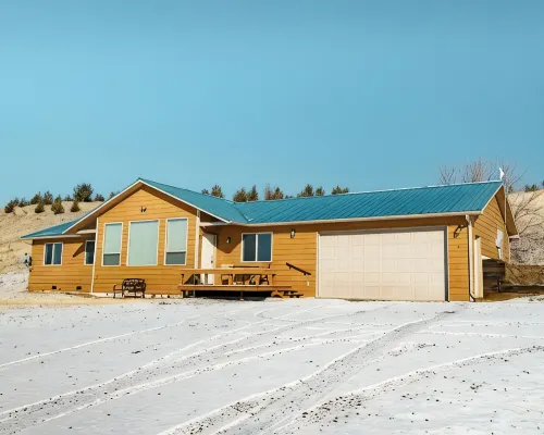 All new inside, 3-bedroom house, WiFi, AC beautiful Paradise Valley Yellowstone Hotels in Emigrant