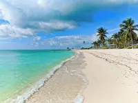 Key Colony Beach! The Irish Pirate! Best Location, Cabana Club withPool & Beach! - 4-Star
