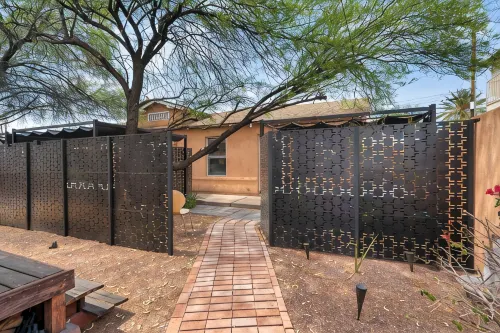 West University art-partment 1 bedroom bungalow! - Apartments