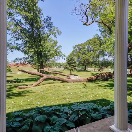 Fun at the Farm House - Charming 3-bedroom farmhouse in lovely Valparaiso