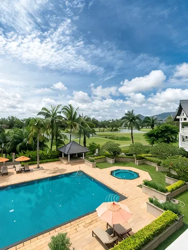 รูปภาพของAuthentic red Thai-inspired home in Laguna!