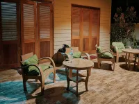 Baan Hinlad Home and Hostel ナトン埠頭周辺のホテル