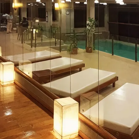 Alma Del Lago Suites & Spa