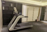 Xana Deluxe Zhongshan Shiqi Pedestrian Street Xingzhong Square Hotel - Gym