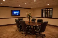 Holiday Inn Express Mentor Banquet Center by IHG