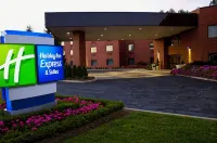 Holiday Inn Express Mentor Banquet Center by IHG - gimnasio