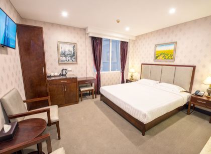 Megaboom City Hotel