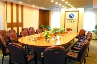 Baiyun Hotel Xinchang - Business