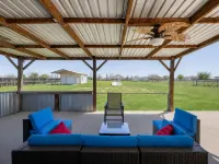Perfect Stay in Ranch-like House with Huge Backyard! Hotels in Forney