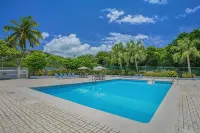 The View at Sapphire Beach- Beachfront Property at SBCW Crystal Cove - 2-نجوم